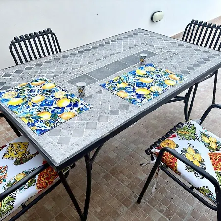 アパート Con Posto Auto Assegnato ジャルディーニ・ナクソス