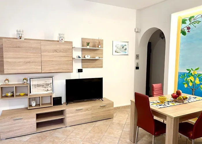 Con Posto Auto Assegnato Appartamento *